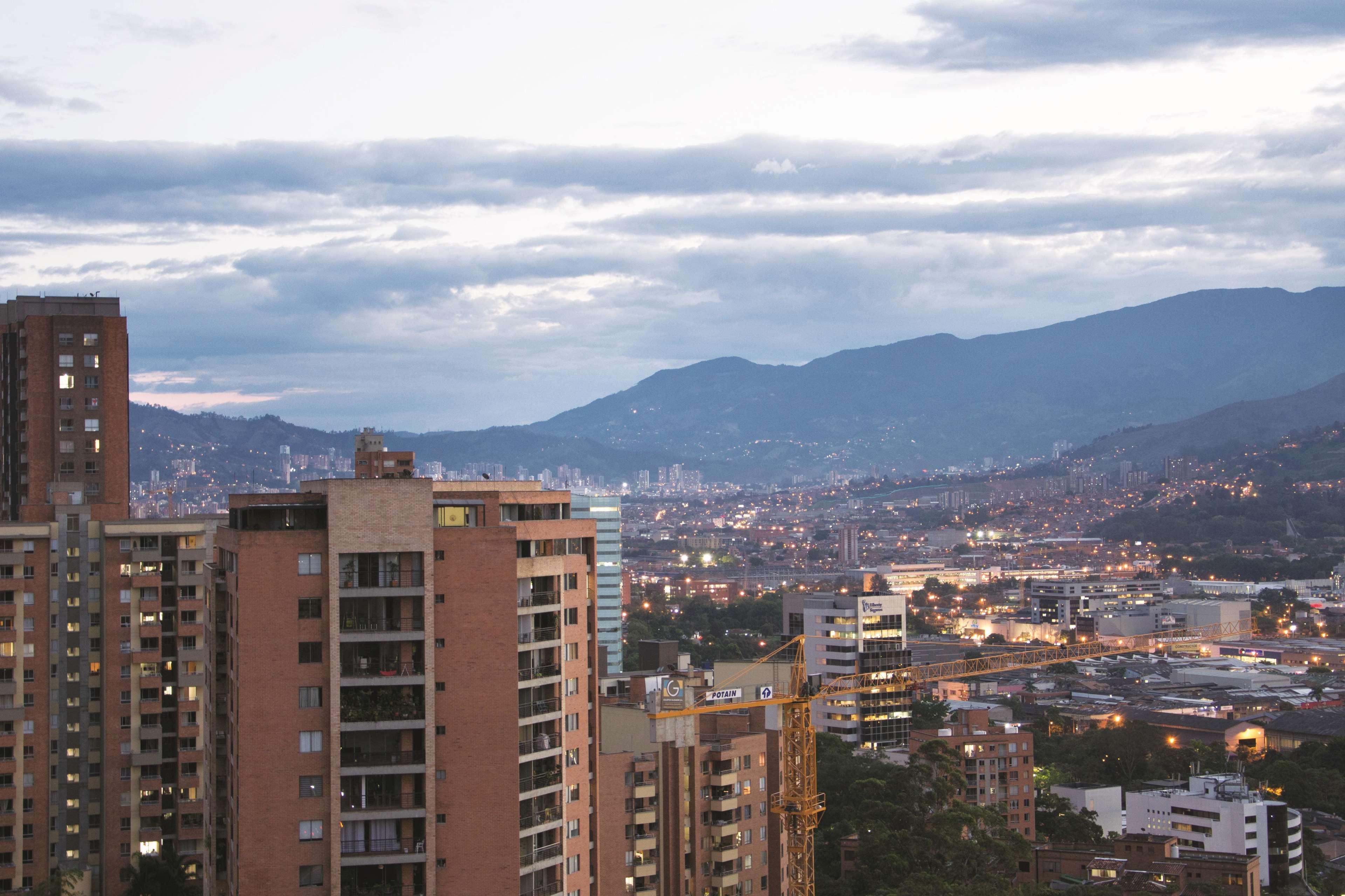 Hotel La Quinta By Wyndham Medellín Zewnętrze zdjęcie