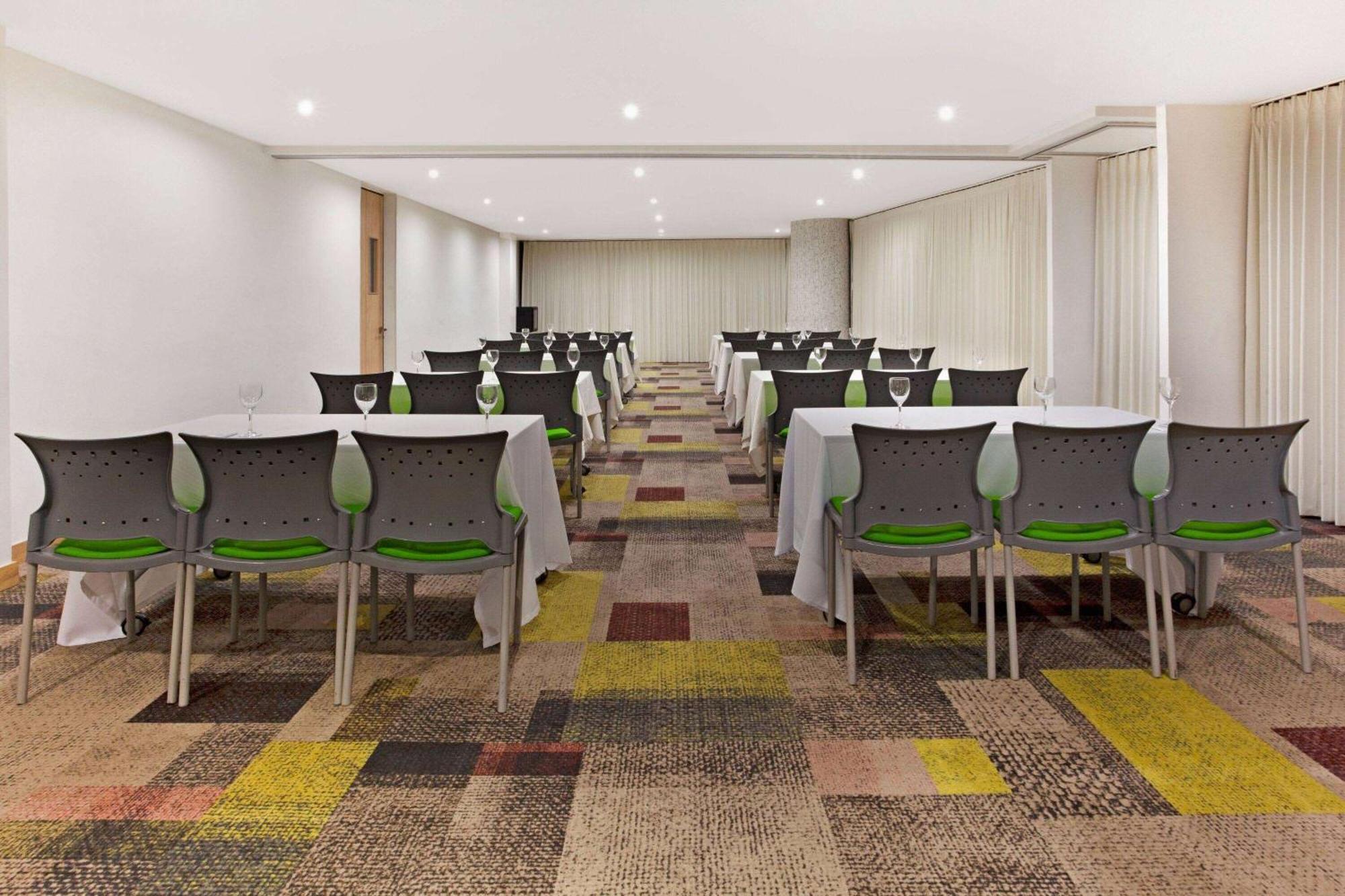 Hotel La Quinta By Wyndham Medellín Zewnętrze zdjęcie