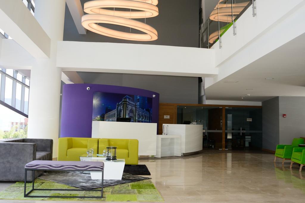 Hotel La Quinta By Wyndham Medellín Zewnętrze zdjęcie