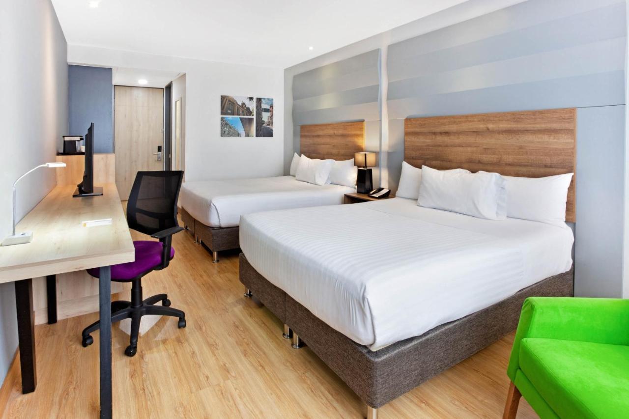 Hotel La Quinta By Wyndham Medellín Zewnętrze zdjęcie